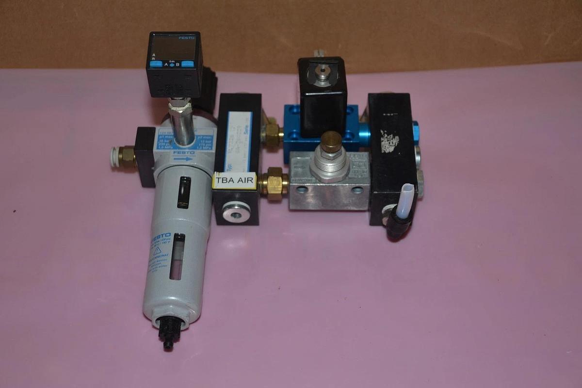 Used FESTO FILTER REGULATOR 162687 K.7326 V SA-200229 LFR-D-MINI 12 BAR 171 PSI L122