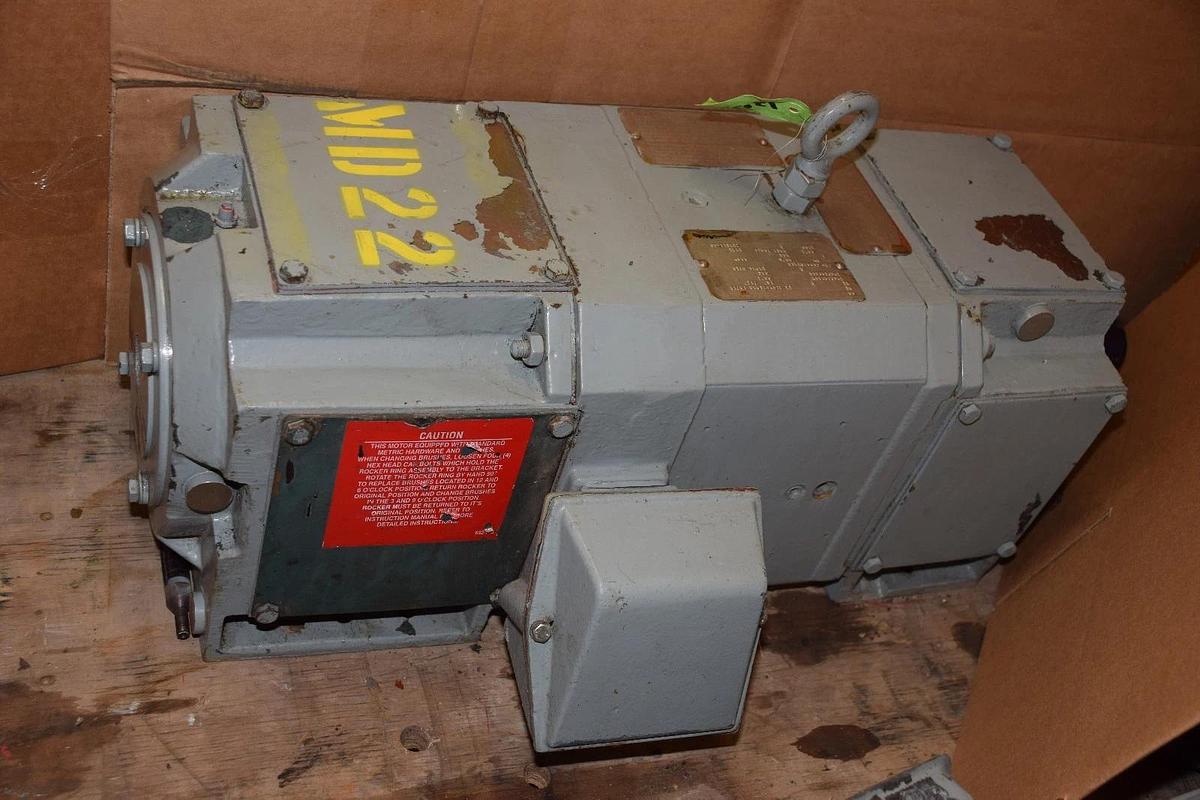 Used RELIANCE 5HP DC Motor, B2112ATCZ 180V, 2500RPM   5 HP