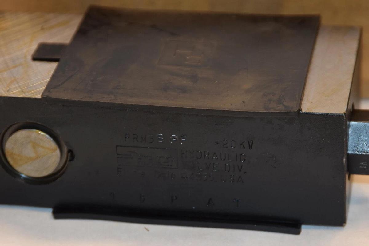 NEW PARKER SERIES PRM3 PRM3BPF20KV PRM3BPF20 PRESSURE REDUCING VALVE