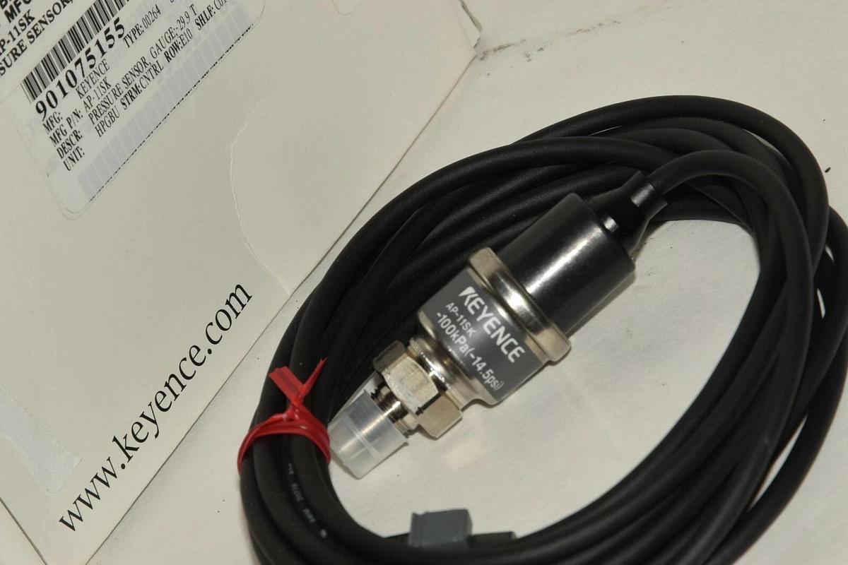 (NEW) KEYENCE AP-11SK AP11SK  -100kPa(-14.5psi) Pressure Sensor
