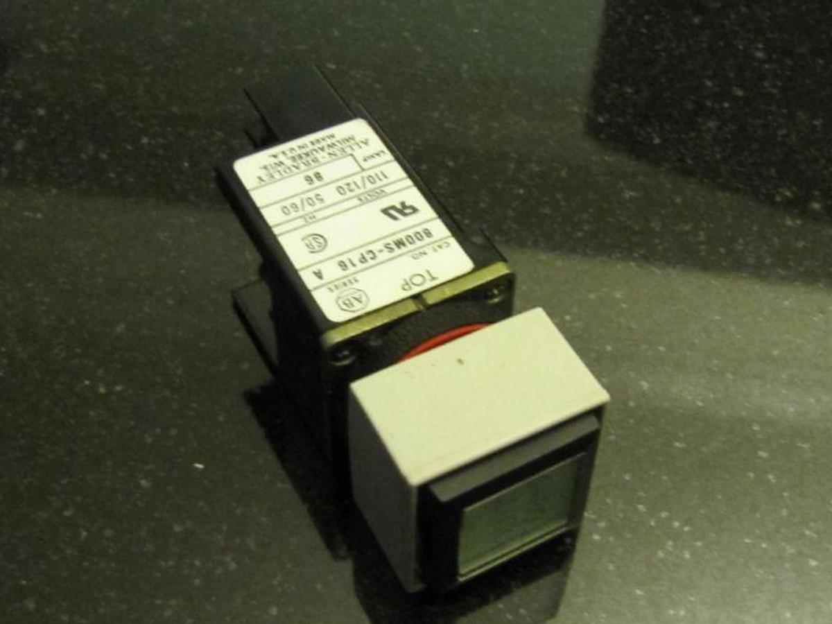 Used ALLEN BRADLEY 800MS-CP16 Green   800MSCP16  800ms