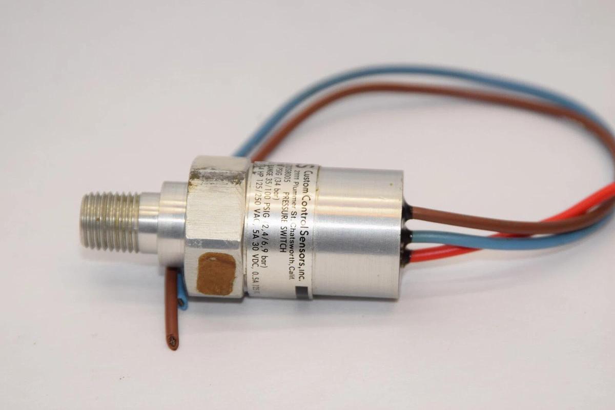 Used CUSTOM CONTROL SENSORS 6702G8005 500psig 34 Bar Pressure Sensor