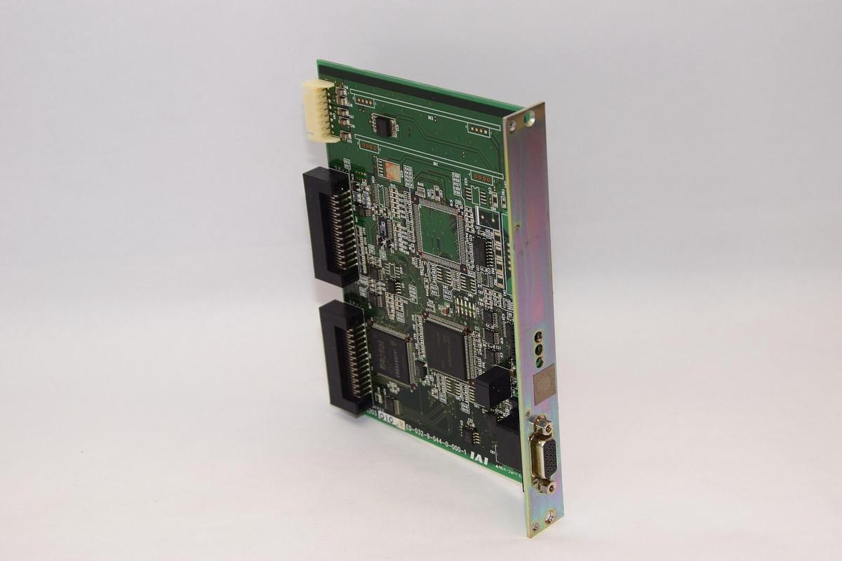 Used IAI IADC3203 010/R ED-032-9-044-0-000-1 PCB Control Board