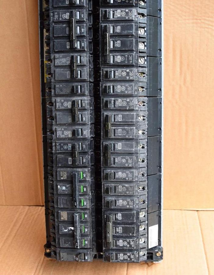 Used General Electric GE A Series Panelboard Interior AQL3422ATX AXB4M9 3ph 4w 225A