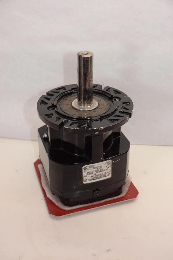 NEW- NORD DRIVESYSTEMS 373.1F-71L/4 CUS 180E 0.5Hp 1" Shaft Inline Speed Reducer