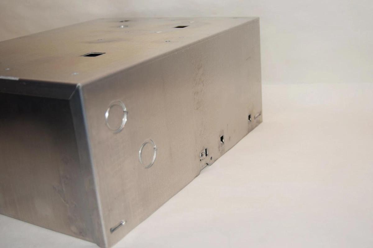 (NEW) SIEMENS 550 002 Aluminum Terminal Equipment Controller TEC Enclosure