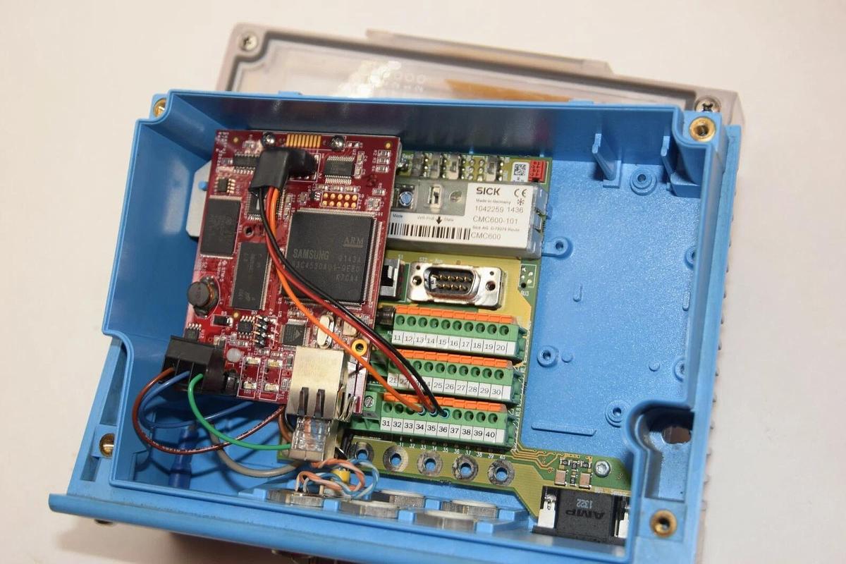 Used SICK CDM420-0001S01 1042524 CLV6xx 10/30Vdc Class 2 Power Supply