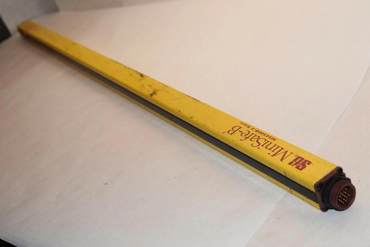 Used STI MS4336B-2 Minisafe-B MS4300B-2 Series 36" Light Curtain Transmitter