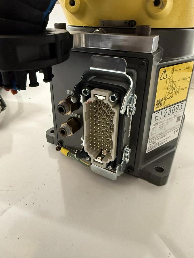 Refurbished Fanuc LR Mate 200iD/7L Industrial Robot A05B-1142-B301 LR MATE 200iD 7L W/ cable