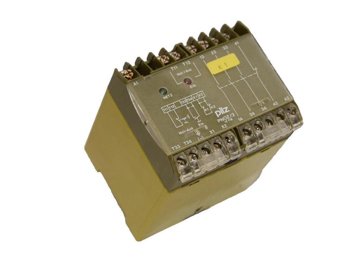 Used PILZ PN0Z/2/24v PN0Z PNOZ/2 24V 3A PN0Z/2/24v/3a,1r Safety Relay