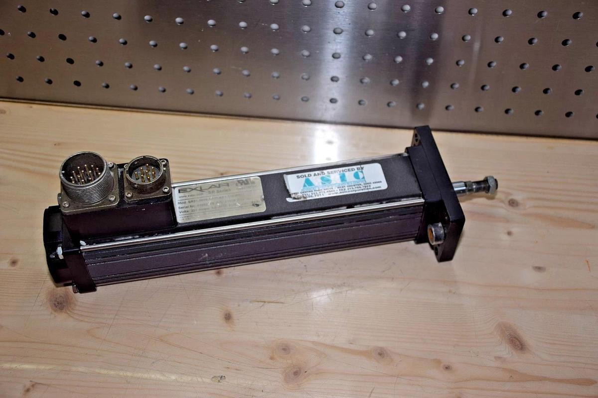 Used EXLAR ACTUATOR SR21-0604-MFM-AB1-138-AR  SR210604MFMAB1138AR SR Series
