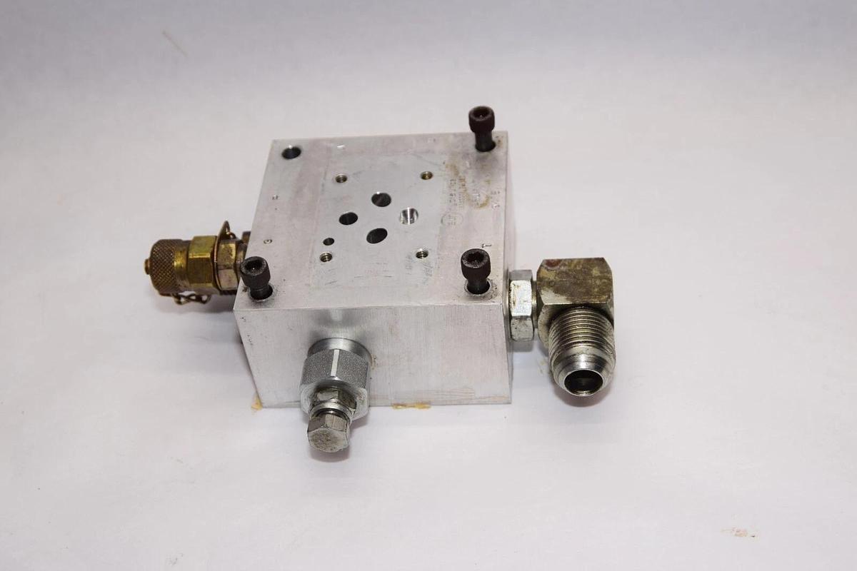 Used SUN HYDRAULICS FSJ 9KT6 Manifold