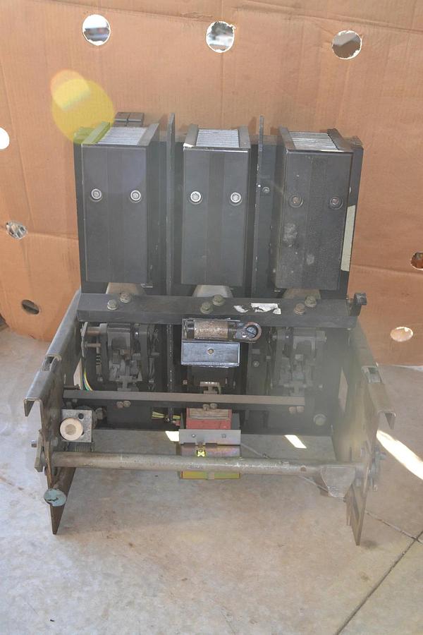Used Westinghouse DA-50 DA50 Air Breaker 600a 600 amp 1-so.18y2726  siemens limitrip