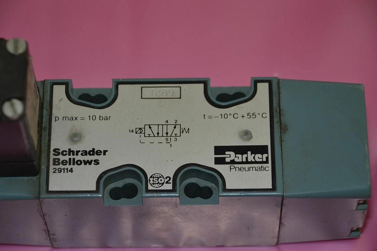 Used PARKER VALVE SCHRADER BELLOWS 150S 10 BAR 150S 150 S