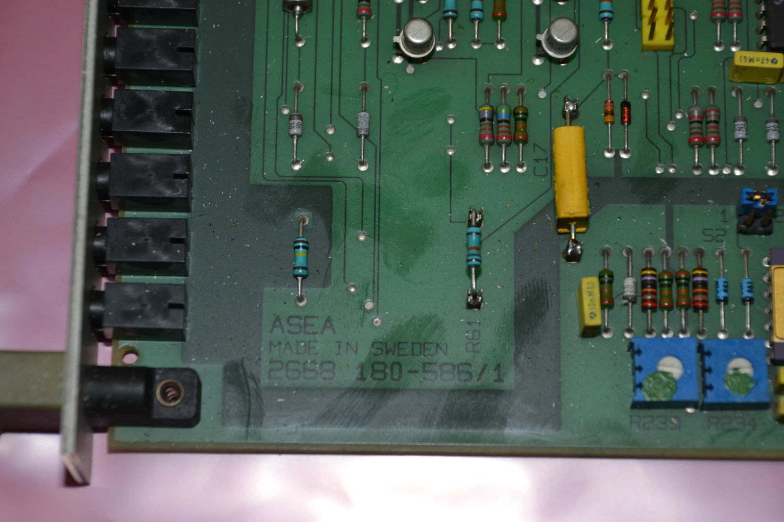 Used ABB ASEA CIRCUIT BOARD CARD YYT102f YYT 102F 6K YT212001-AN/7 2669 180-586/1