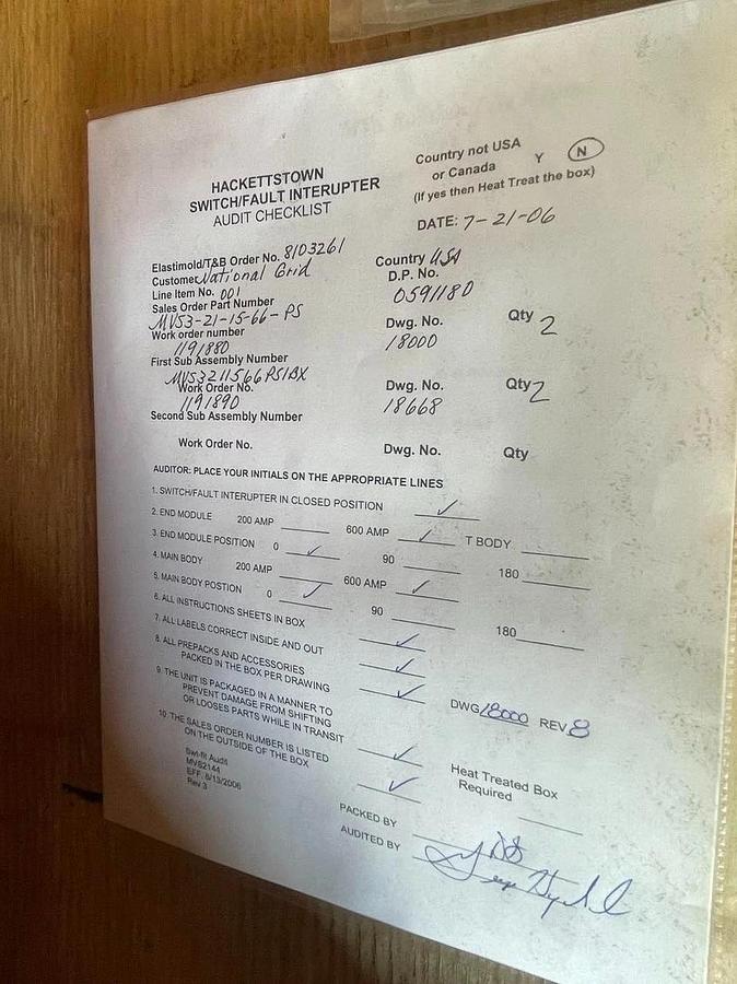 Elastimold Vacuum Switch 15kv MVS3-21-15-66-PS MVS3-21-15-66PS 600A, 600Amp, NEW