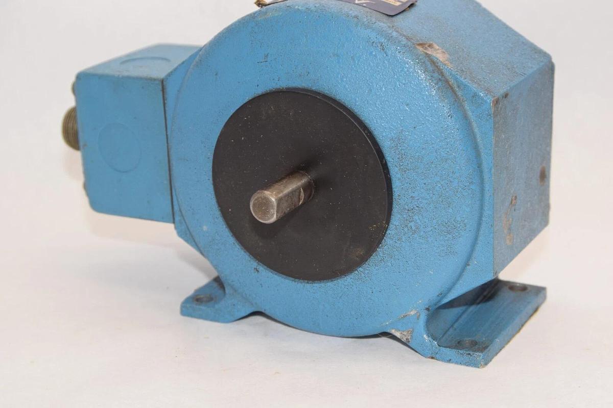 Used AVTRON T770A 1R 12VDC 30mA Pulse Tachometer