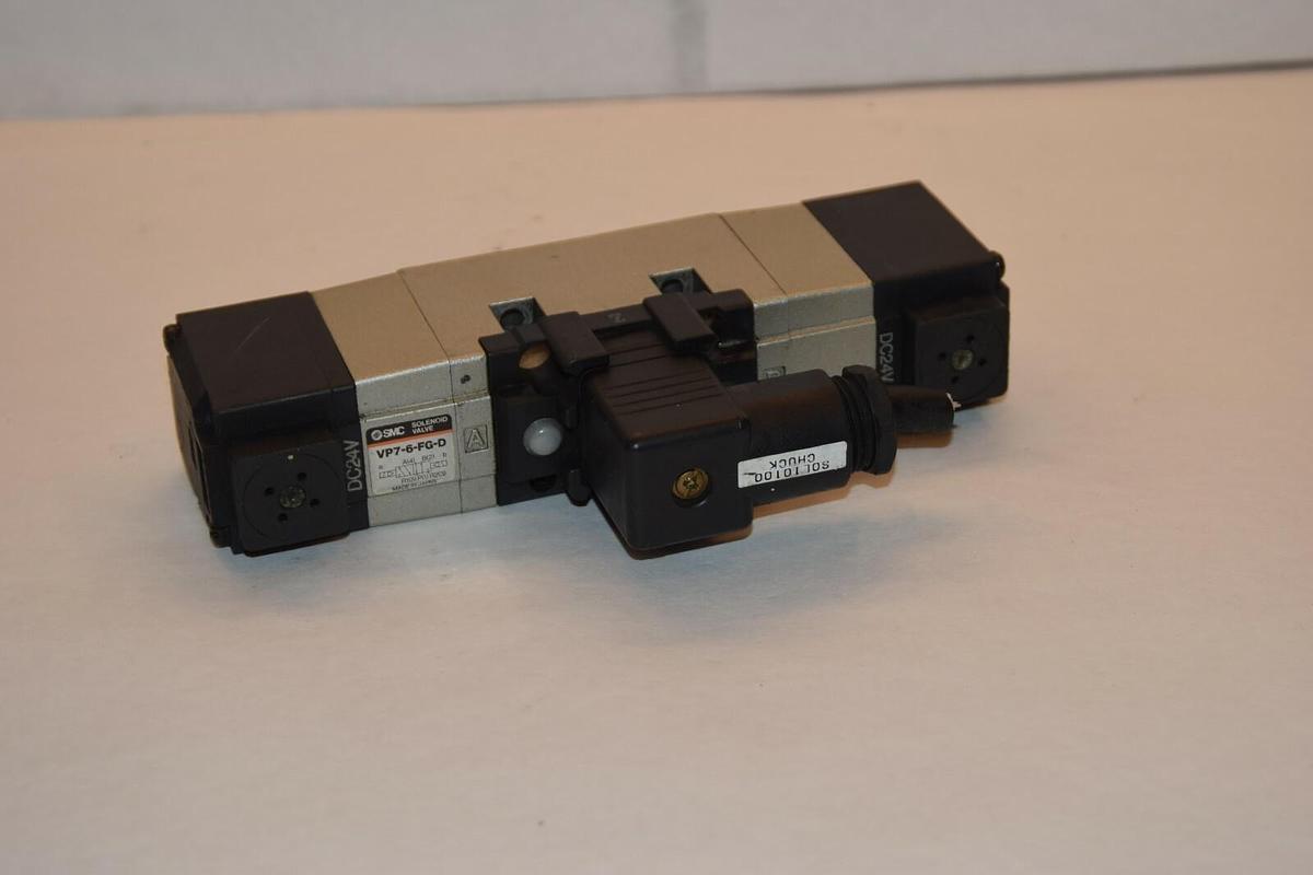 Used SMC VP7-6-FG-D Solenoid Valve DC24V