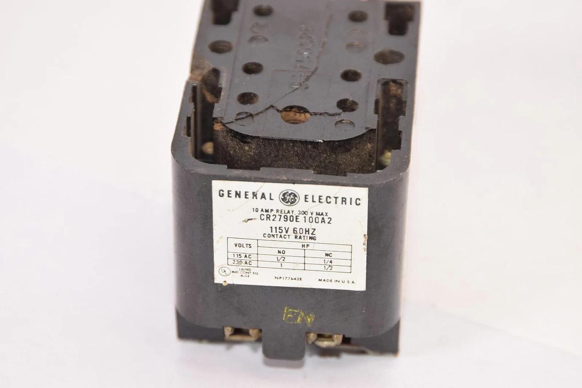Used GENERAL ELECTRIC CR2790E100A2 115V 60Hz 10A Relay *Chip*