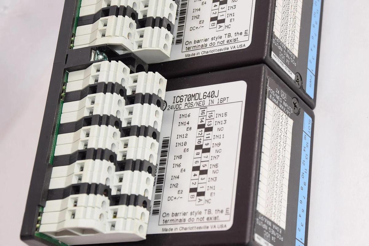 Used GE FANUC IC670CHS002E 24Vdc  I/O Base 2 Tier Box Terminal ic670mdl640J