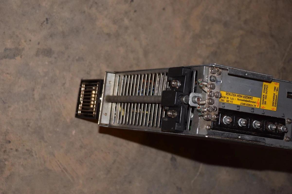 Used INDRAMAT KDV1.3-100-220/300-115 100A AC SERVO POWER SUPPLY DRIVE