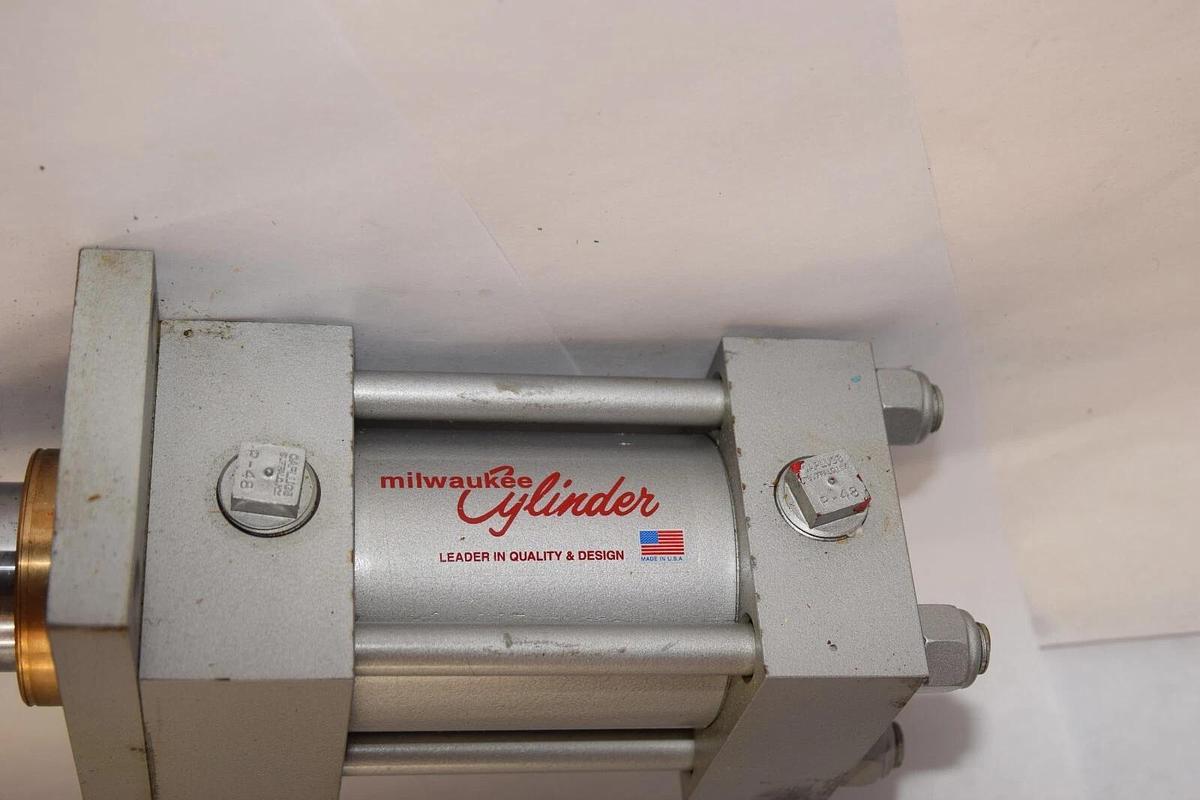 (NEW) MILWAUKEE CYLINDER H-31 2.5" Bore 2" Stroke 3000psi Hydraulic Cylinder