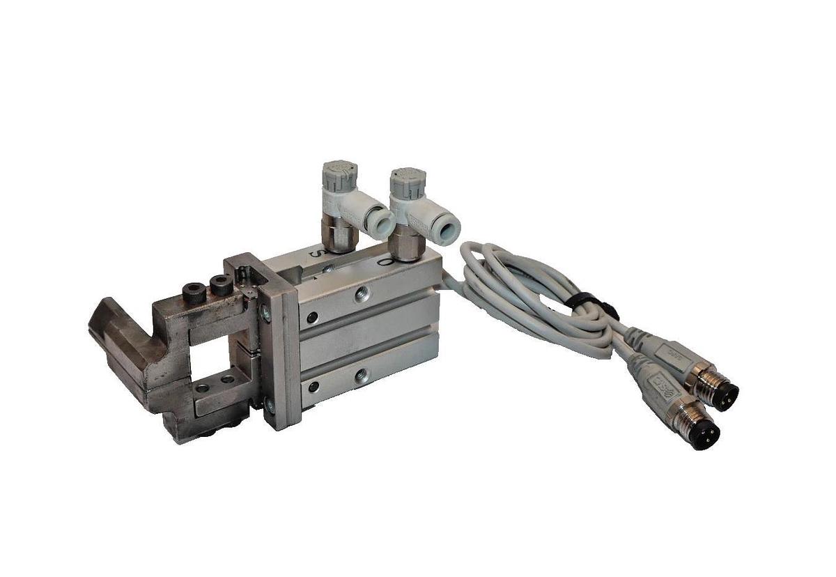 Used SMC Pneumatic Parallel Air Gripper Cylinder MHZ2-16D MHZ216D 3A1-1 , 0.1-0.7MPa