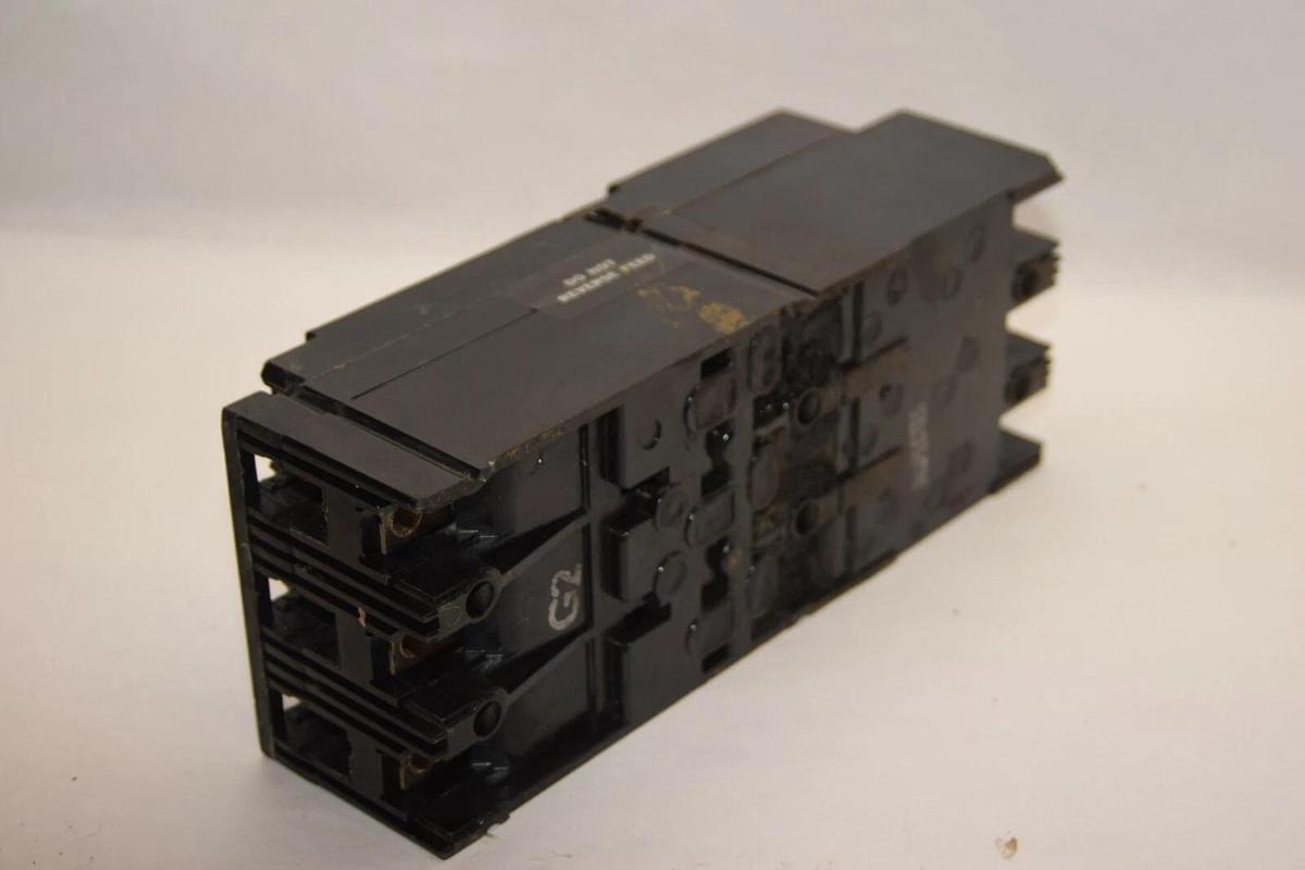 Used GE GENERAL ELECTRIC TB13100AW 100A 100 Amp 100A 600Vac 3P Circuit Breaker