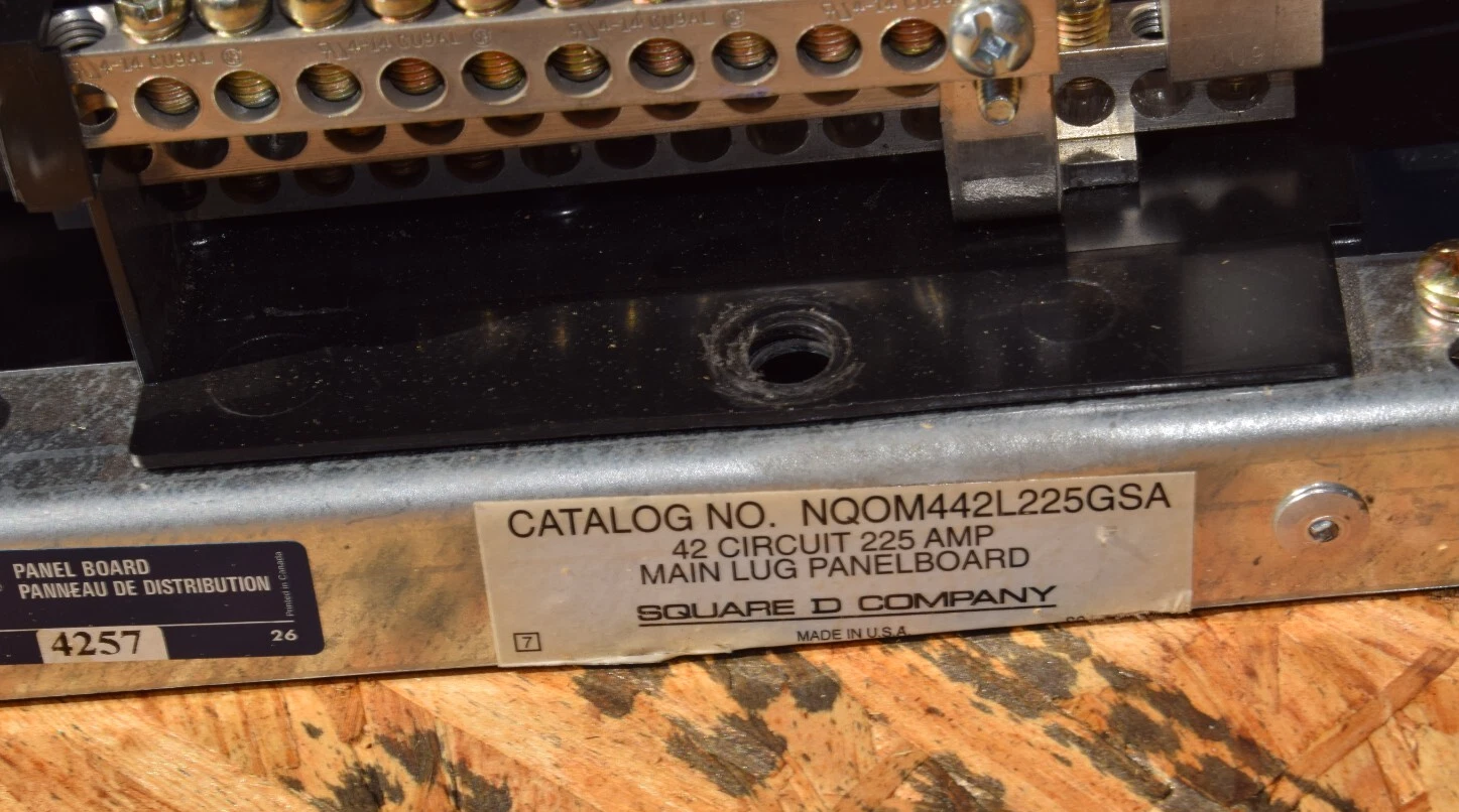 Used Square D 42 Circ 225A Main Lug Panelboard Interior NQOM442L225GSA 3ph 20a & 30a