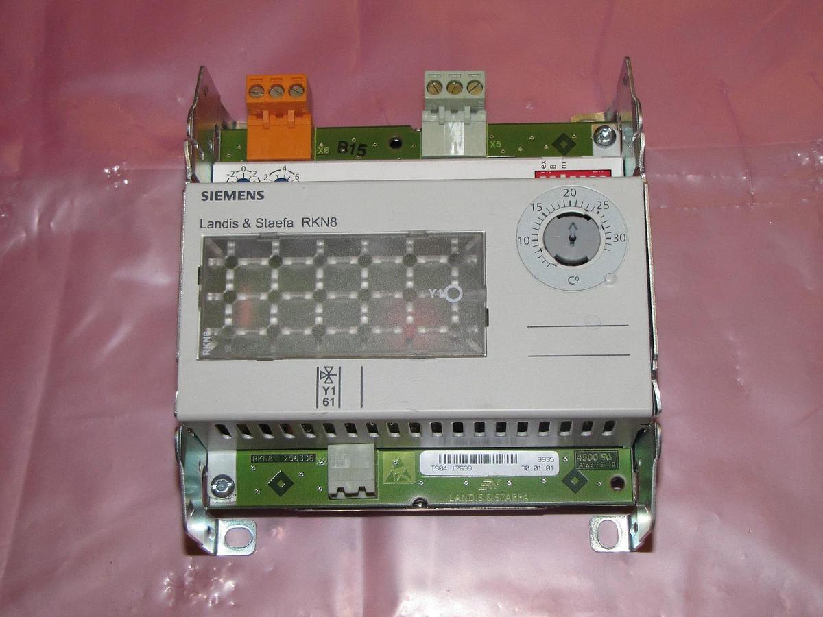 Used Siemens Landis & Staefa Universal Controller RKN8