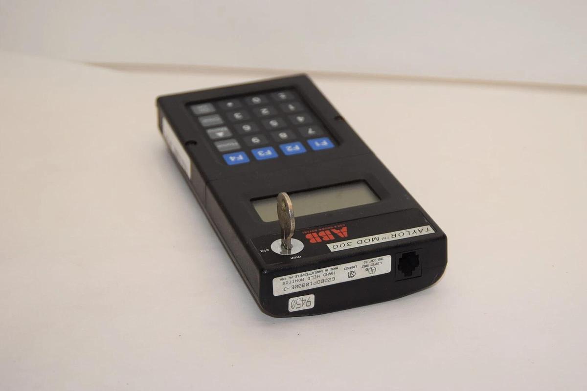 Used ABB 6200DP10800E-J 6200DP10800 MOD 300 Hand Held Monitor *No Battery*