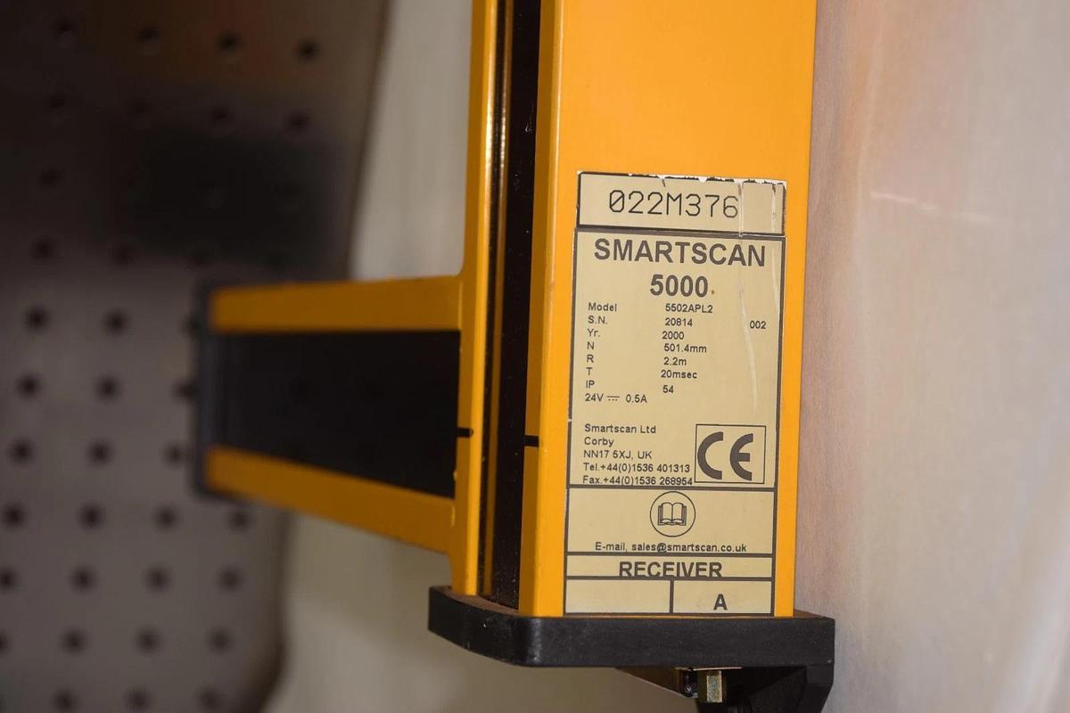 Used SMARTSCAN 5000 INFRARED SENSING LIGHT CURTAIN 5502APL2 Receiver 022M376 24V