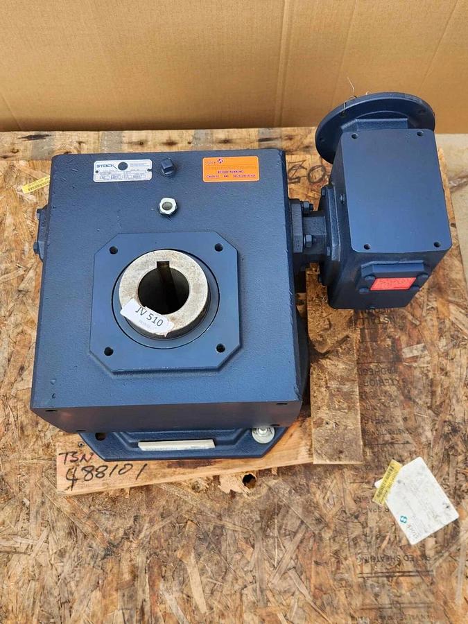 Stock GearBox  AC21100-7A  1.6HP 600:1 Ratio, large heavy duty gear box (New)