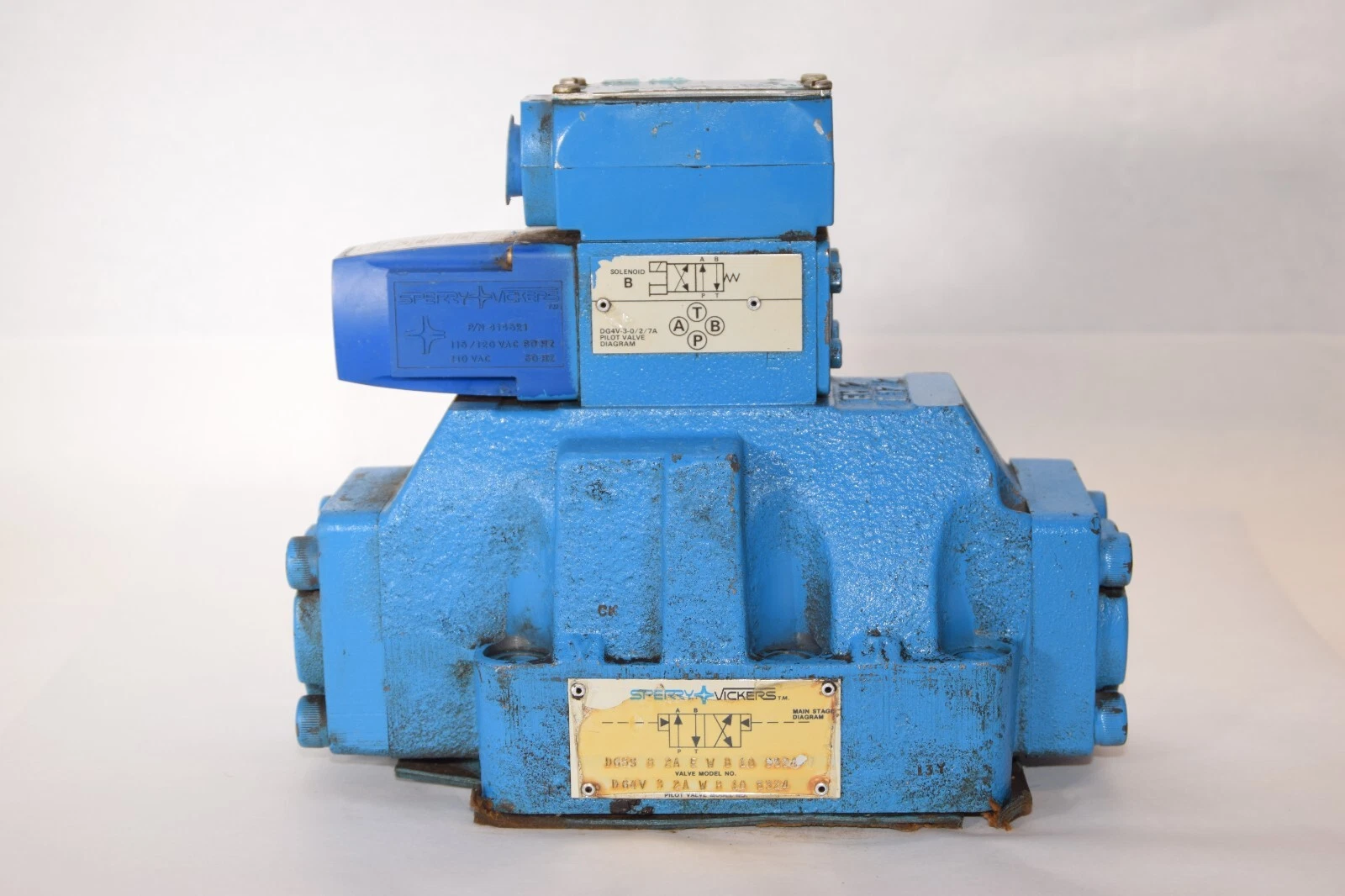 (NEW) SPERRY VICKERS DG5S 3 2A E W B 10 S324 , DG4V 3 2A W B 10 S324 Valve