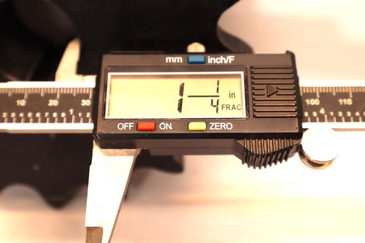 Browning Sprocket 8017x1-1/4 8017 x 1-1/4 17 Teeth Roller Chain Sprocket (New)