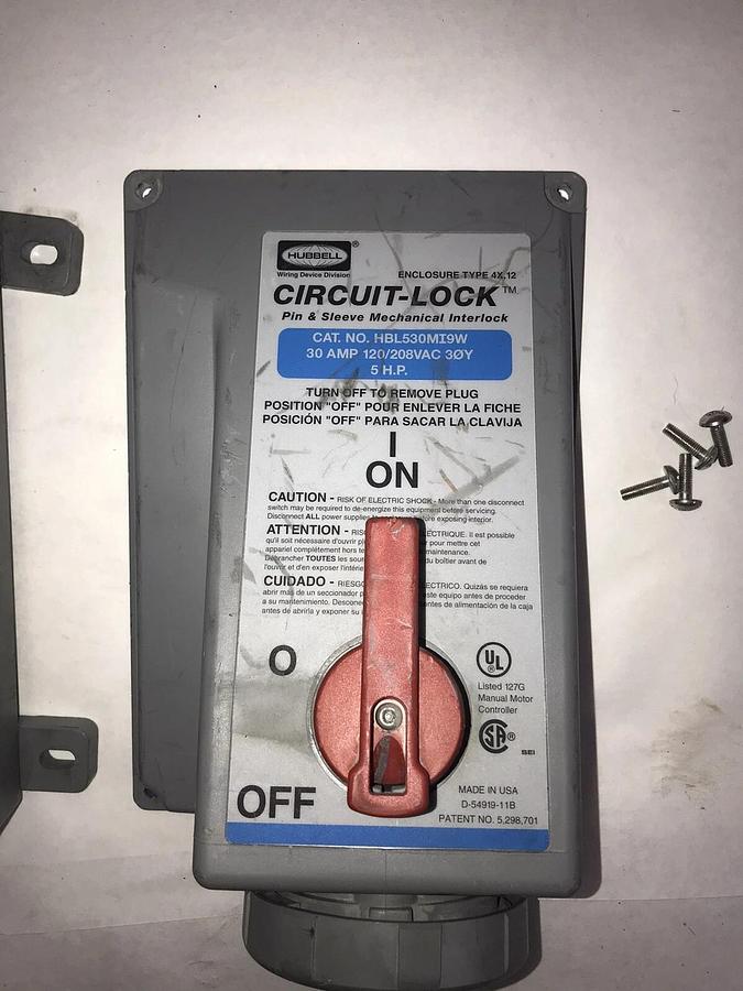 Used Hubbell HBL530MI9W Disconnect receptacle 4X 12 30 Amp 30A HBL 530MI9W 4 Pole
