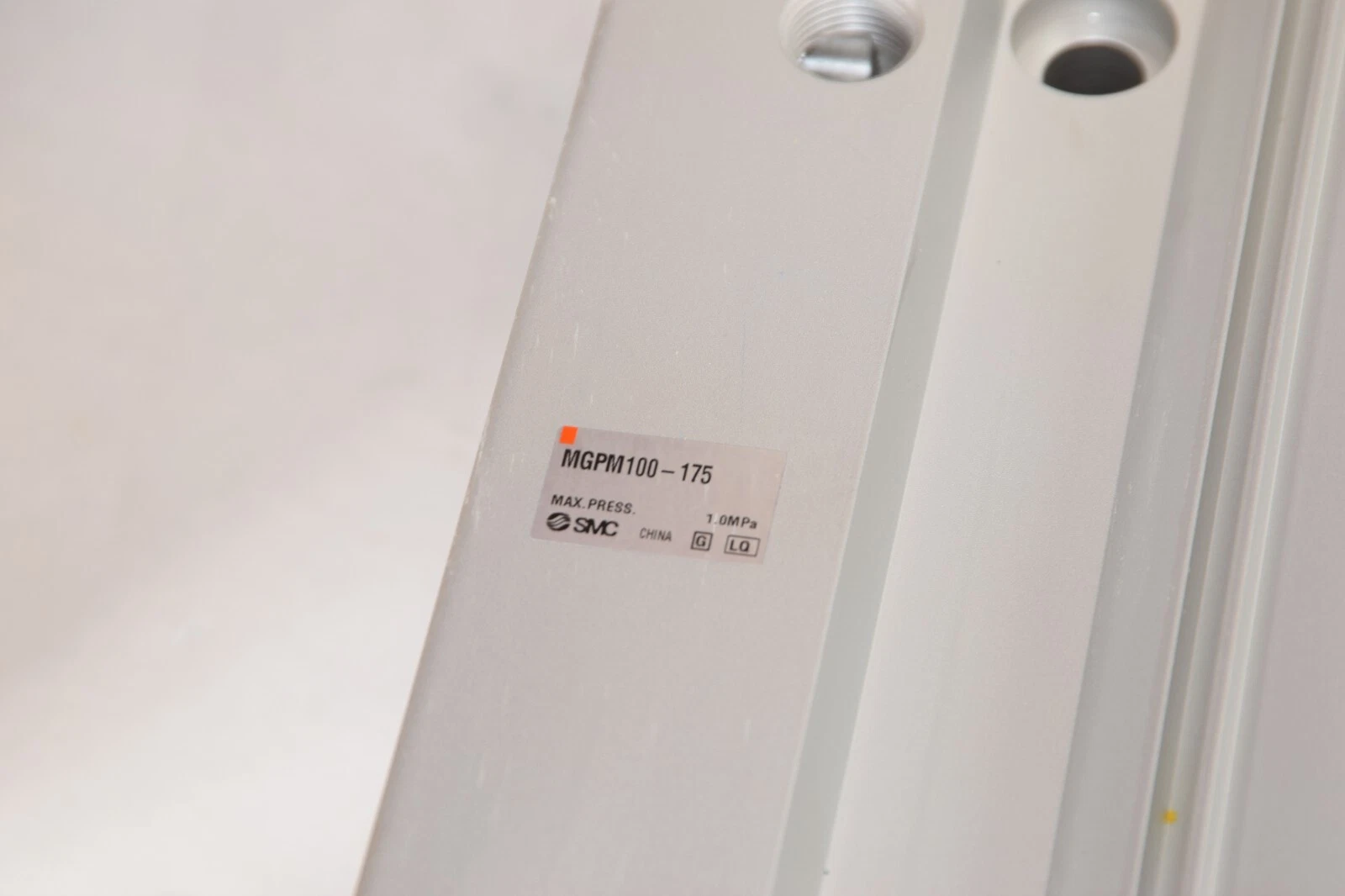 (NEW) SMC MGPM100-175 Compact Guided Pneumatic Cylinder
