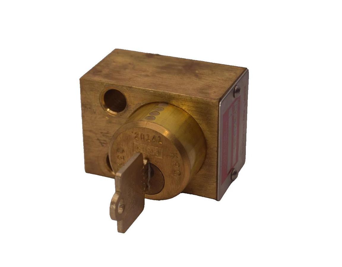 Used KIRK Key Interlock Lock With Key Included (Used)