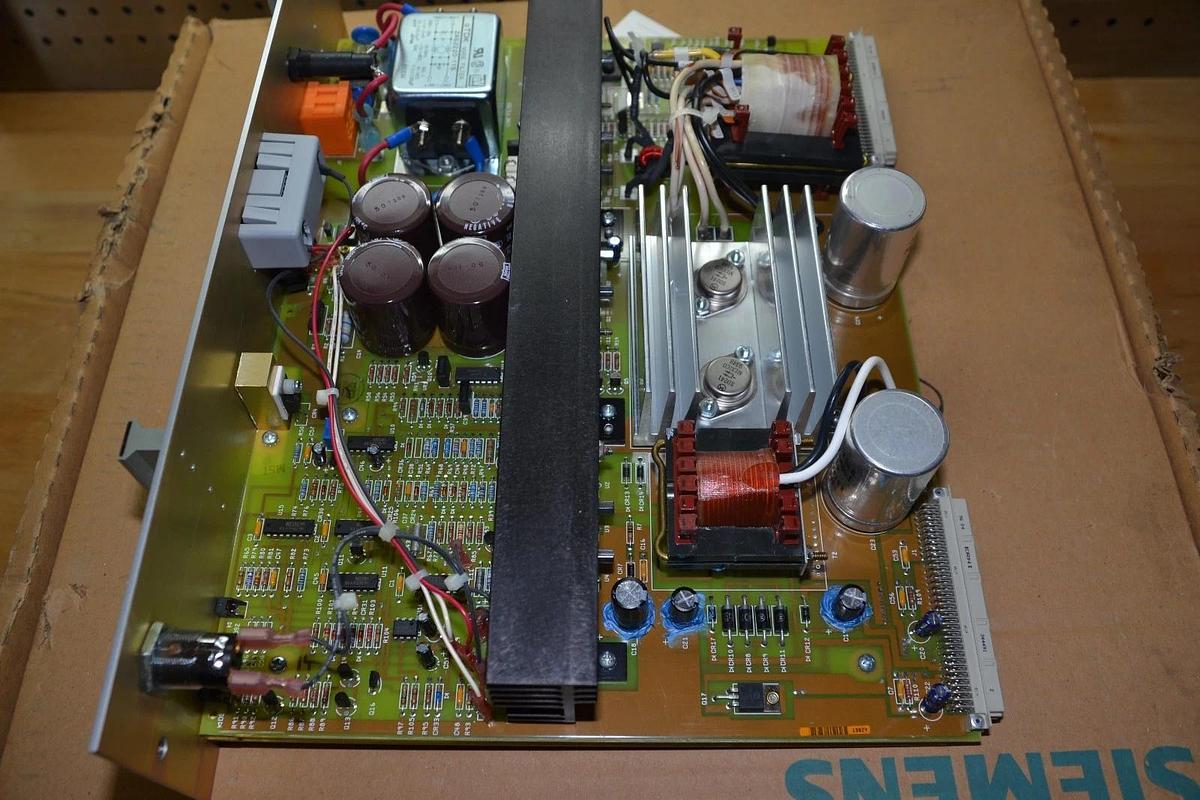 SIEMENS SIMATIC 560T 560-2123 POWER SUPPLY MODULE 24VDC 560-21 NEW