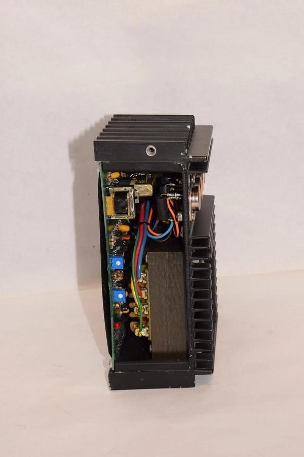 Used WHELEN POWER MASTER 01-0285548-00 , 01028554800 400W Power Amplifier