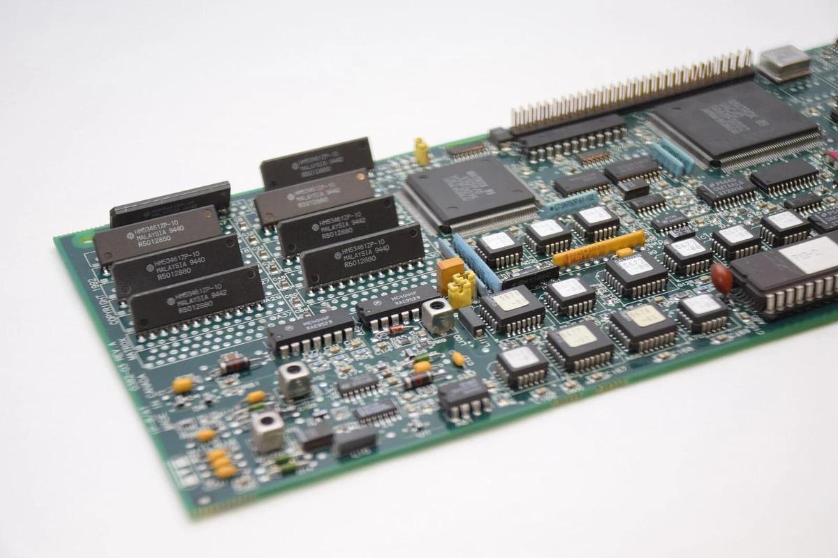 Used MATROX IP-8/AT 0382-03 , IP-8/AT/256 Rev A Circuit Board Card