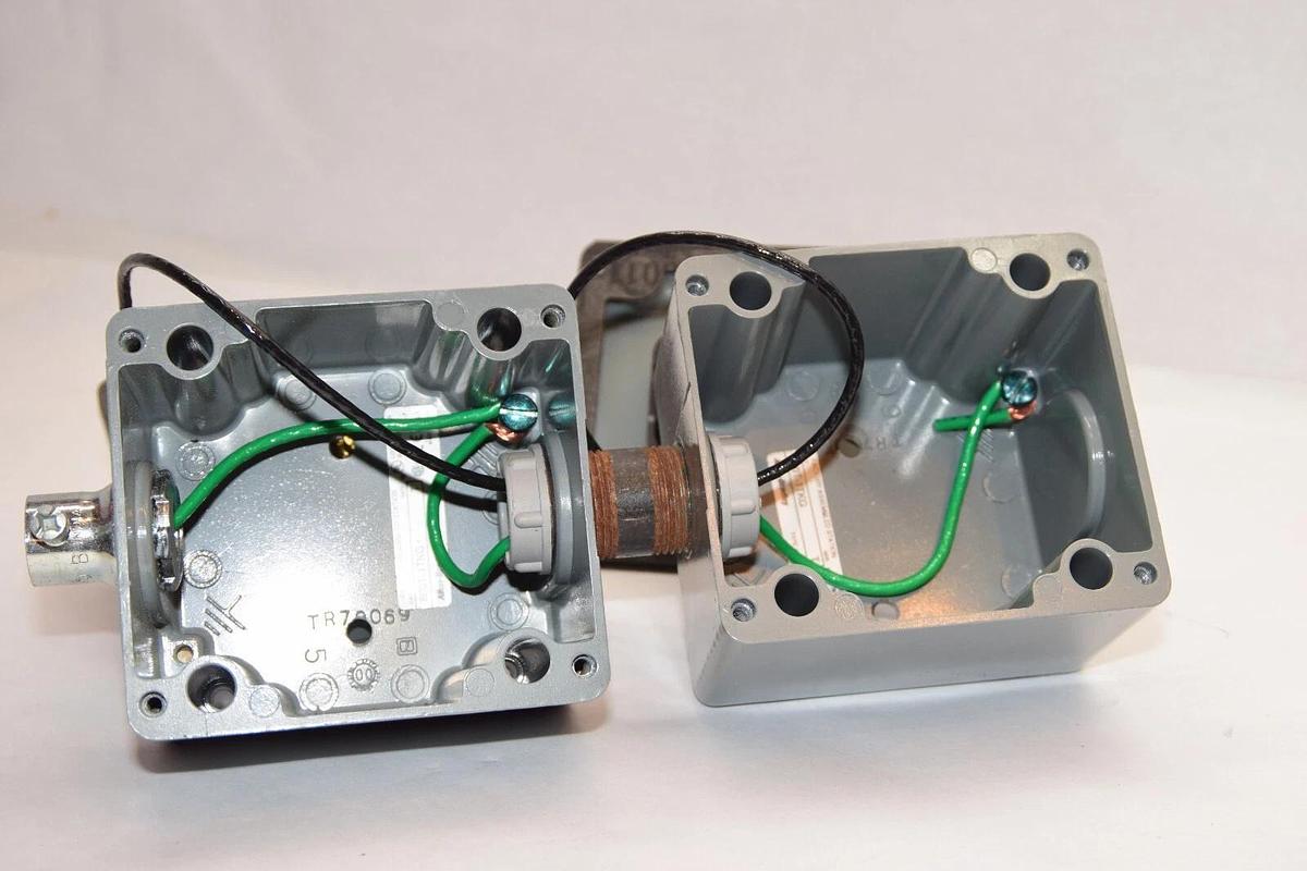 Used ALLEN BRADLEY 800T-1TKG , 800T-QAH26 , 800T-D Start Stop Assembly