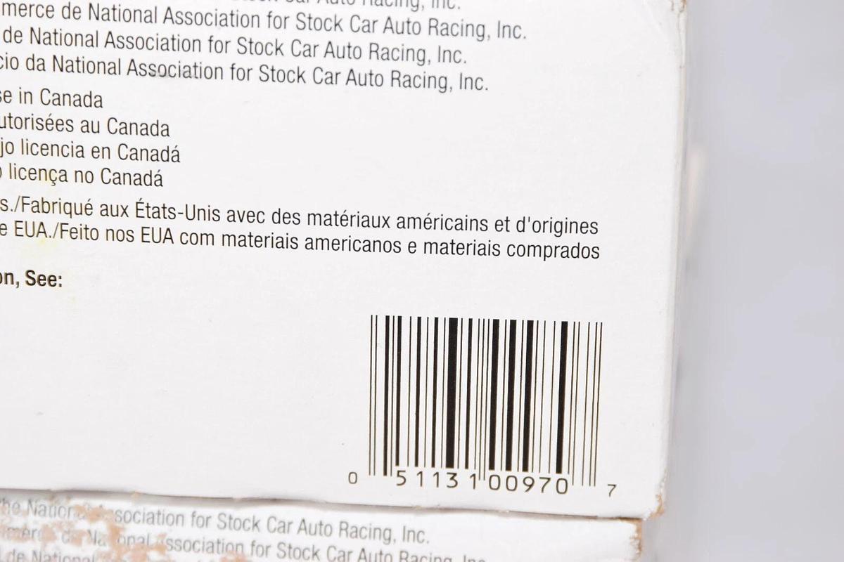 (NEW - Box of 100) 3M P800 00970 6" Hookit Attachment Gold Finishing Film Disc