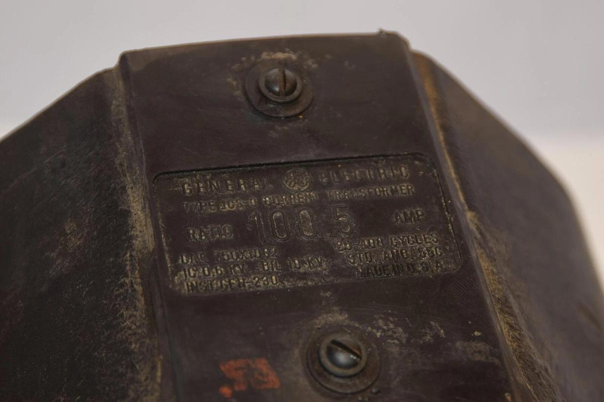 GE GENERAL ELECTRIC JCS-0 750x10G2 Ratio 100:5 25-400cy Current Transformer NEW