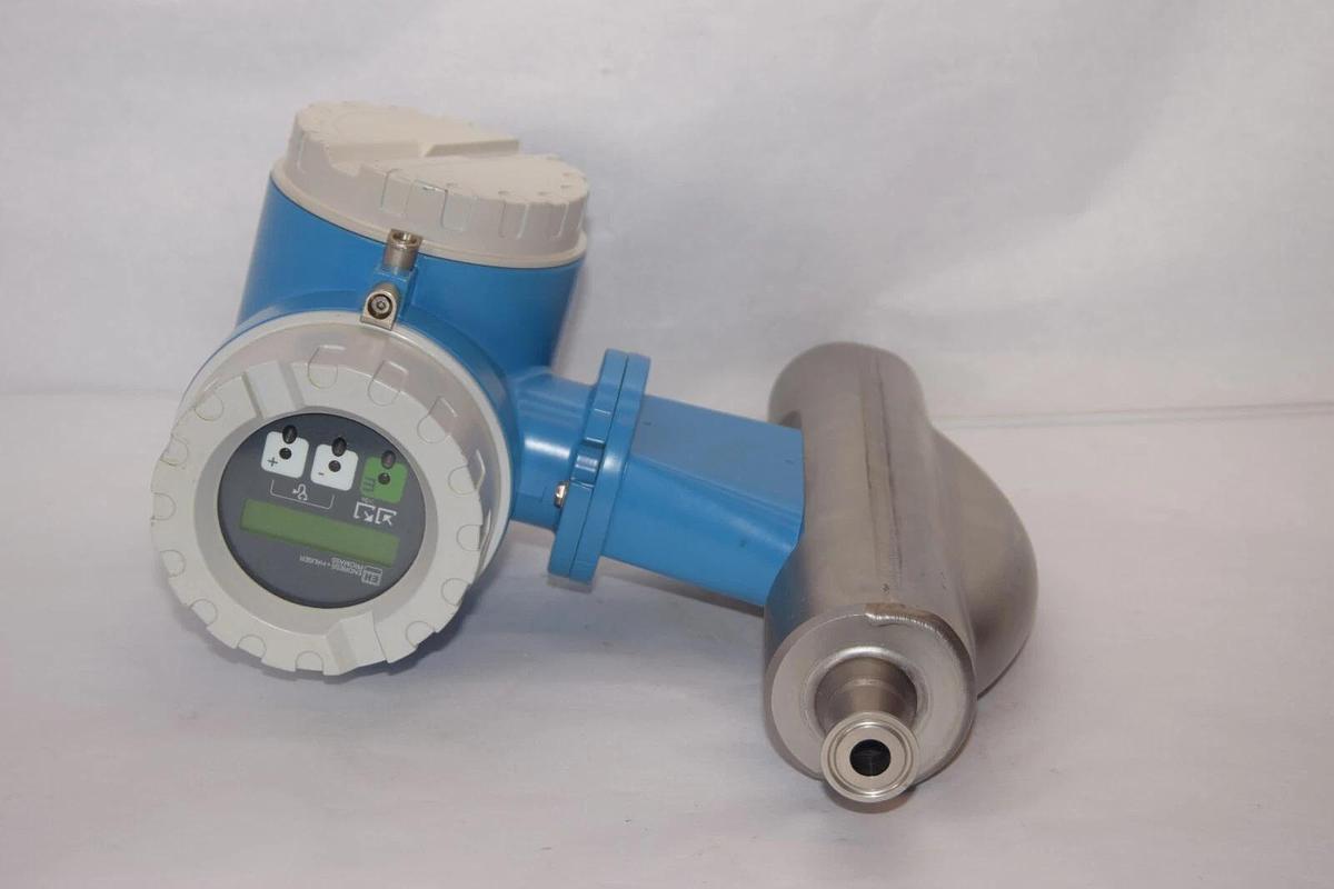 Used ENDRESS + HAUSER Promass 63 F Flowmeter 63FS15-99900A95A1B 63FS15 1" DWS Clamp