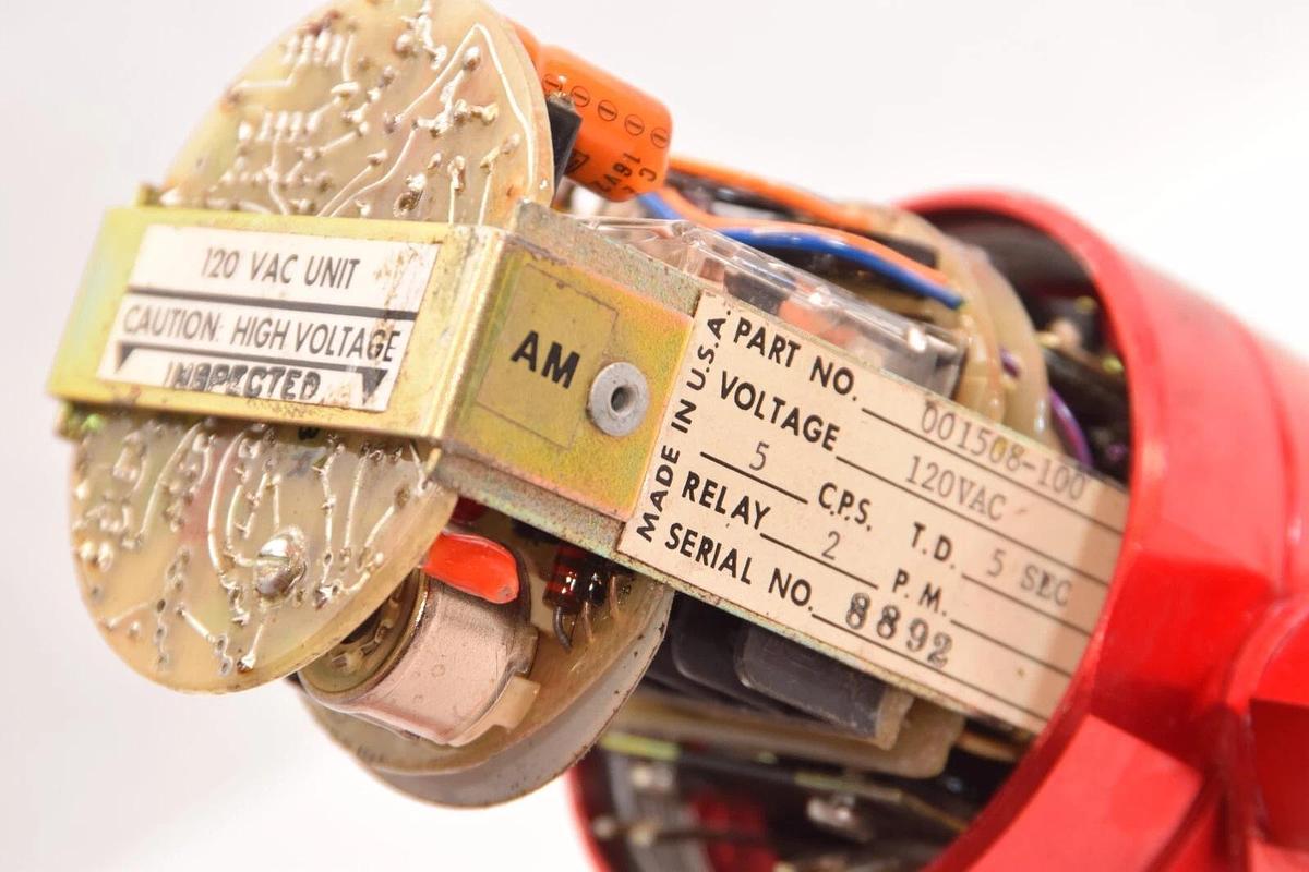 Used Det-tronics UV Fire Detector Controller  U7600B4722  U7600 B4722 120V