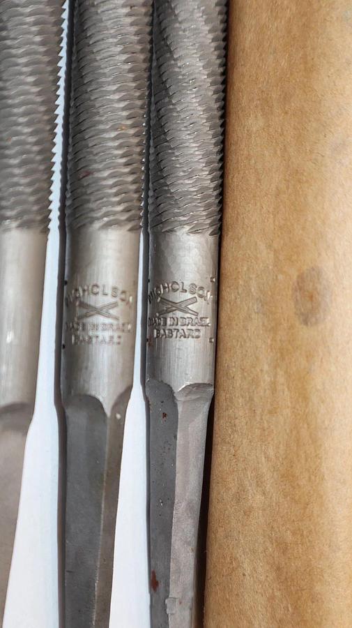 Nicholson 12" Round File 12134 , 1AKA8 300mm (New - Box of 11)