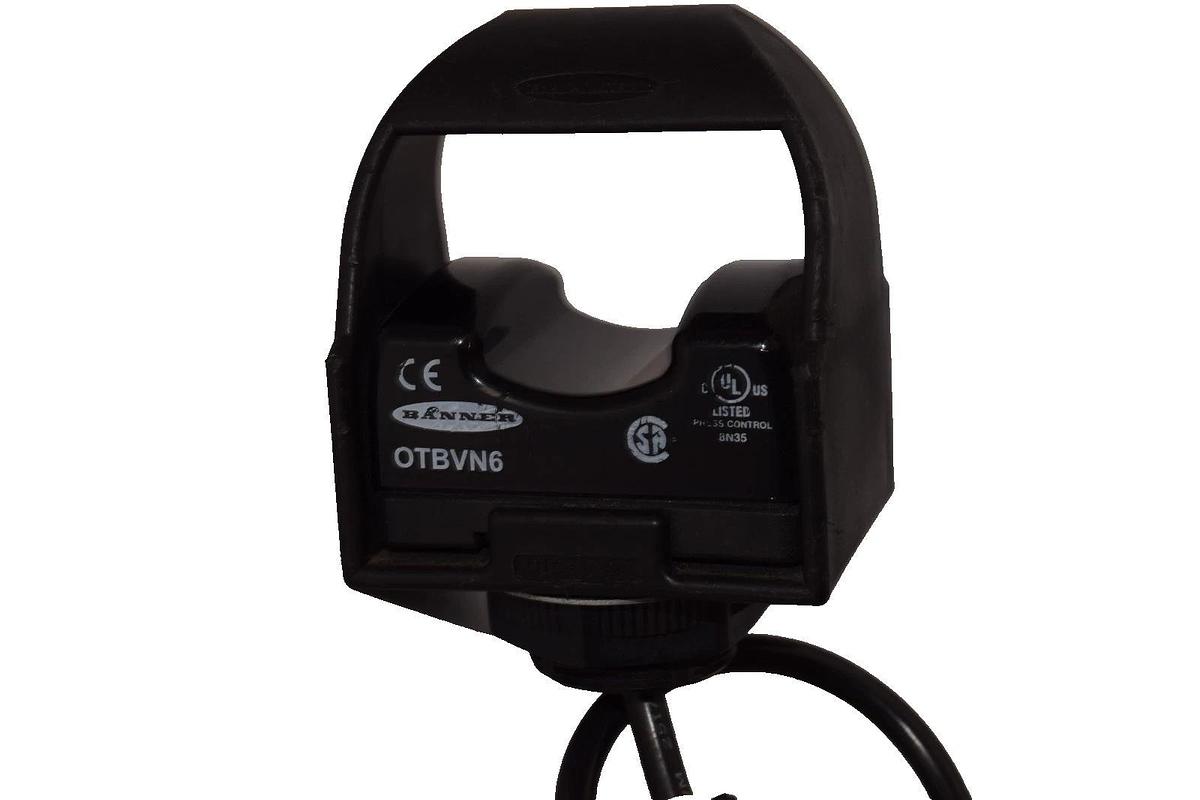 Used BANNER OTBVN6 , 0TBVN6 Optical Touch Button - Lot of 2