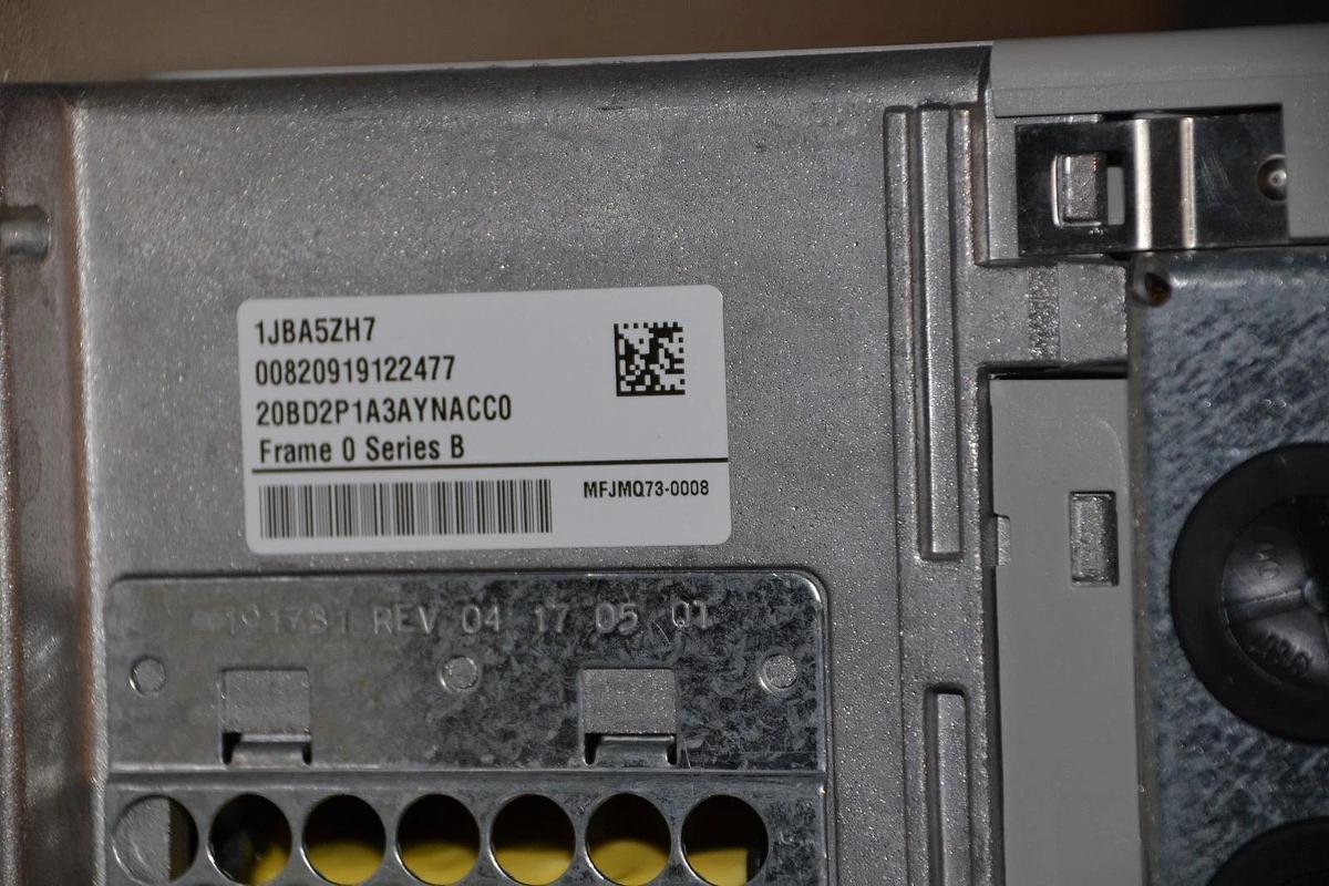 Allen-Bradley PowerFlex 700 1 HP 20BD2P1A3AYNACC0 480 VAC