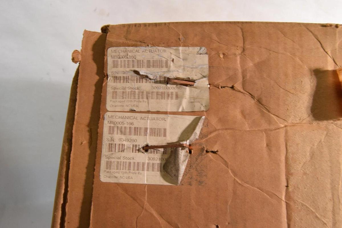 (NEW) DUFF-NORTON M10005-166 M.10005-166 3/4" Shaft Worm Gear Actuator